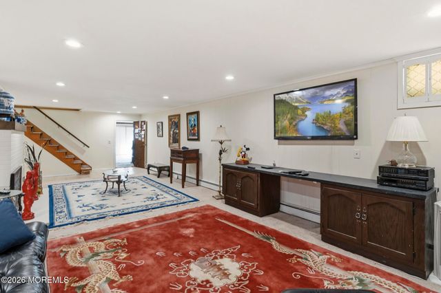 864 Breezy Oaks Drive, Toms River, NJ 08753