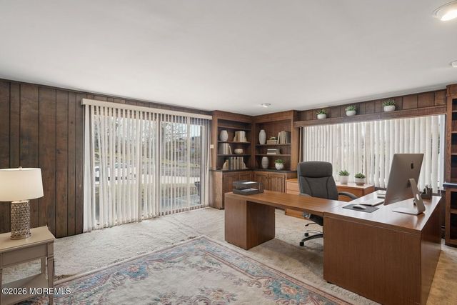 864 Breezy Oaks Drive, Toms River, NJ 08753