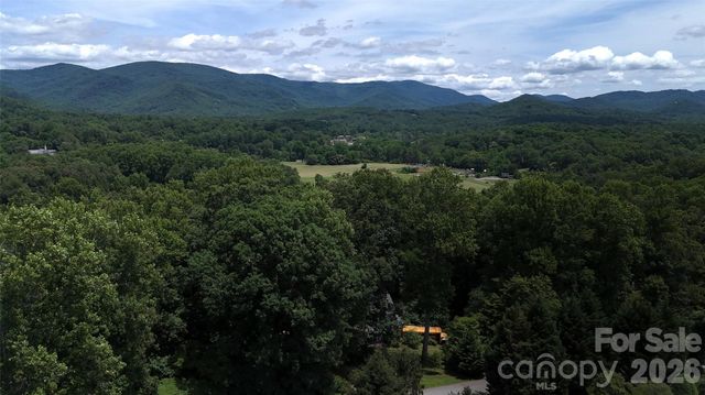 402 Sharon Road, Fairview, NC 28730