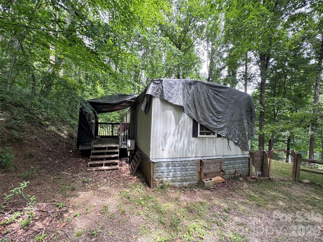 402 Sharon Road, Fairview, NC 28730