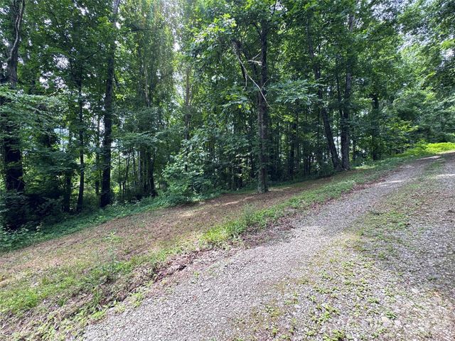 402 Sharon Road, Fairview, NC 28730