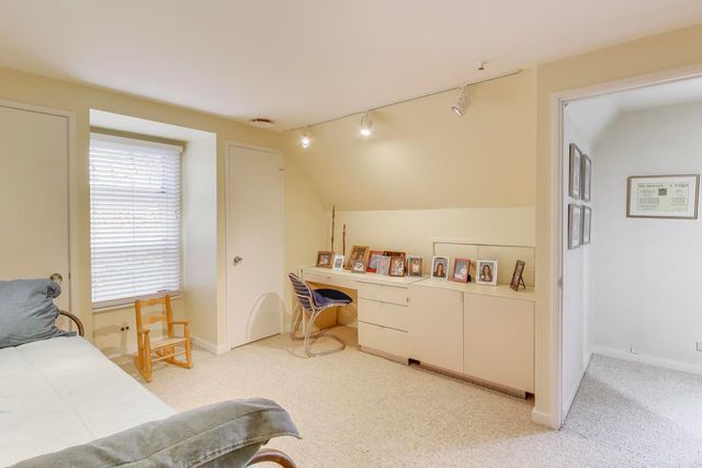 42 Woodley Road, Winnetka, IL 60093