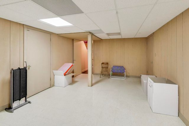 42 Woodley Road, Winnetka, IL 60093