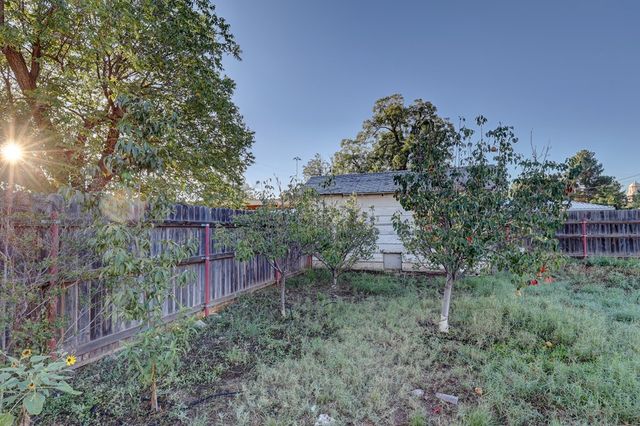 407 N 2nd St, Alpine, TX 79830