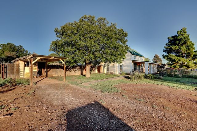 407 N 2nd St, Alpine, TX 79830