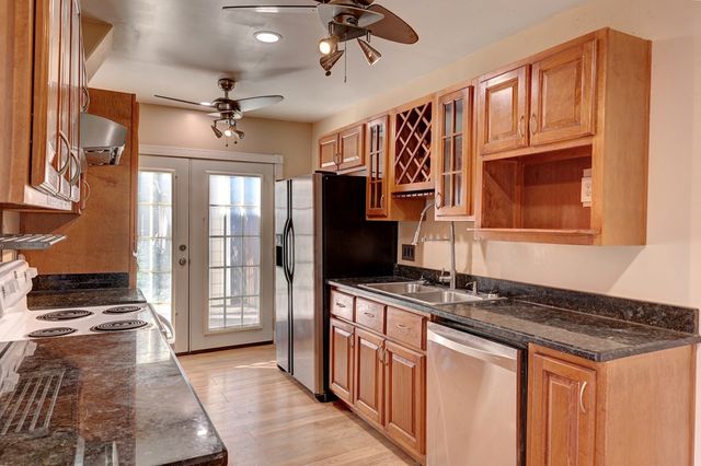 407 N 2nd St, Alpine, TX 79830