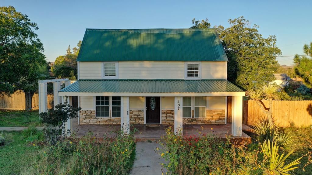 407 N 2nd St, Alpine, TX 79830