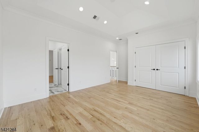 13 Harding Pl, Livingston Twp., NJ 07039