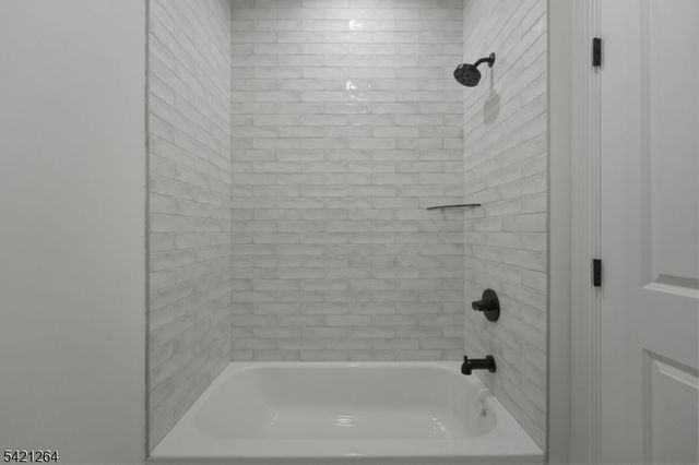 13 Harding Pl, Livingston Twp., NJ 07039