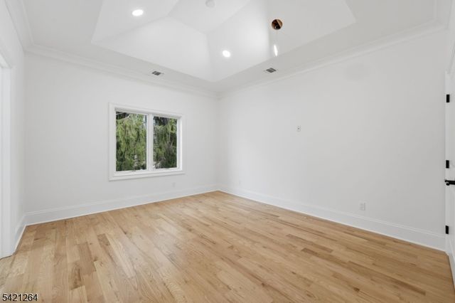 13 Harding Pl, Livingston Twp., NJ 07039