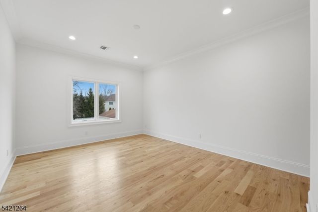 13 Harding Pl, Livingston Twp., NJ 07039