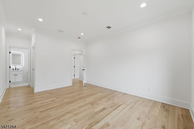 13 Harding Pl, Livingston Twp., NJ 07039