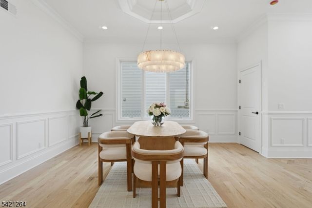 13 Harding Pl, Livingston Twp., NJ 07039
