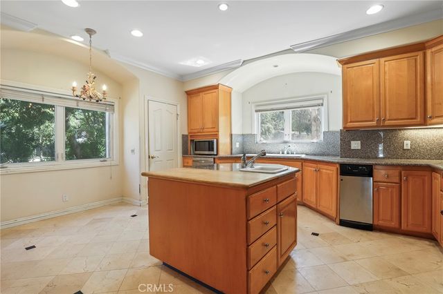14659 Valley Vista, Sherman Oaks, CA 91403