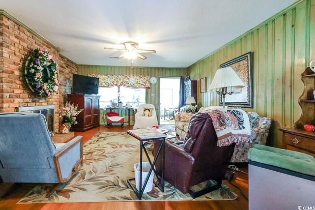 404 13th Ave. S, Myrtle Beach, SC 29577