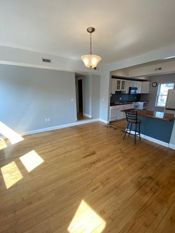 3 Bellevue -, Waltham, MA 02453