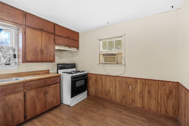 601 Dubois Street, Denison, TX 75020