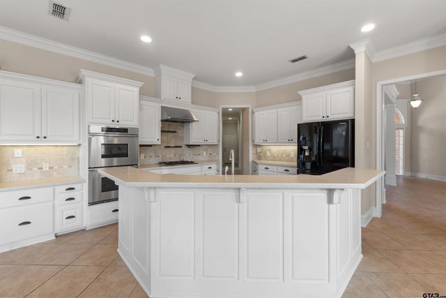 2205 Bradbury Ct, Tyler, TX 75703