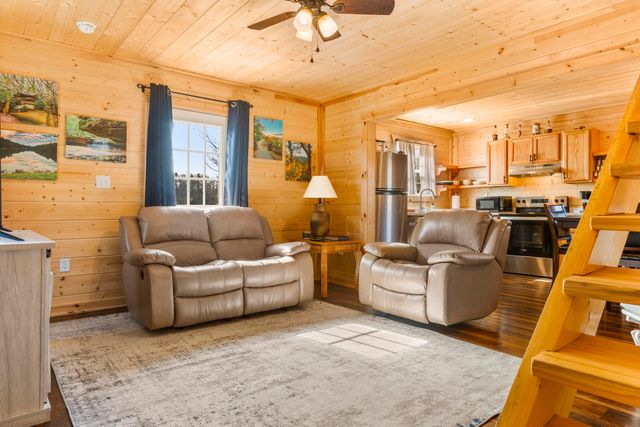 197 Russell Drive, Campton, KY 41301