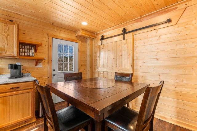 197 Russell Drive, Campton, KY 41301