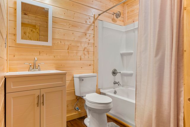 197 Russell Drive, Campton, KY 41301