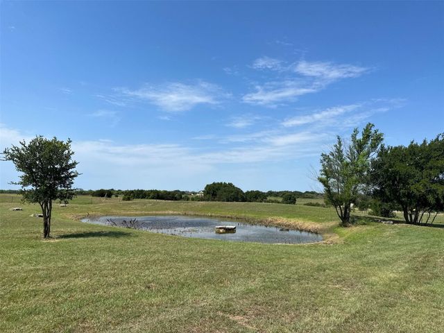 2901 Wind Mill Court, Tolar, TX 76476