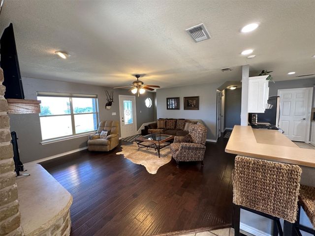 2901 Wind Mill Court, Tolar, TX 76476