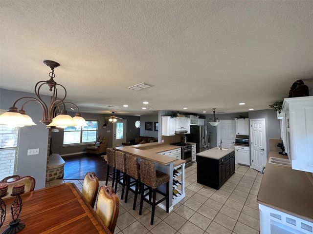2901 Wind Mill Court, Tolar, TX 76476