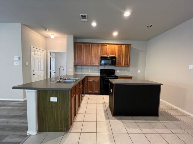 13697 Mill Town Drive, Frisco, TX 75033