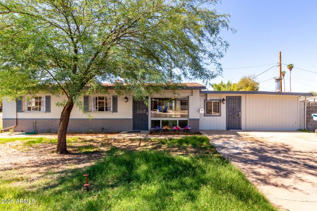 3824 N 8TH Avenue, Phoenix, AZ 85013