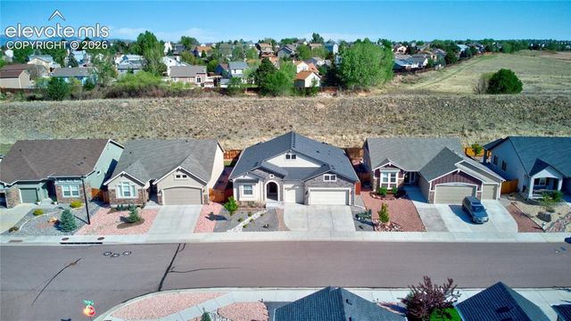 2832 Pony Club Lane, Colorado Springs, CO 80922