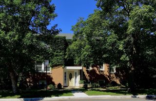 2918 W Hollywood Avenue 2, Chicago, IL 60659