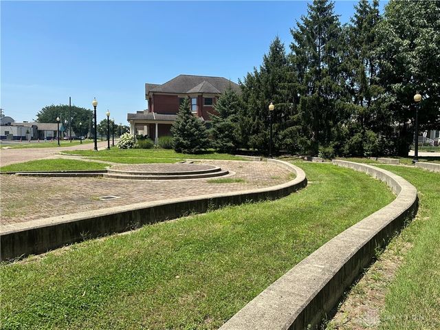 802 Anderson Goodrich Court, Dayton, OH 45402