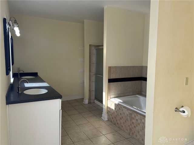 802 Anderson Goodrich Court, Dayton, OH 45402