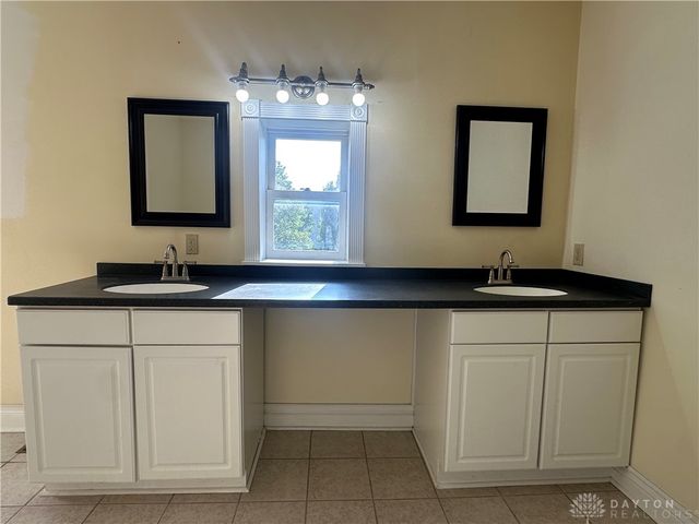 802 Anderson Goodrich Court, Dayton, OH 45402