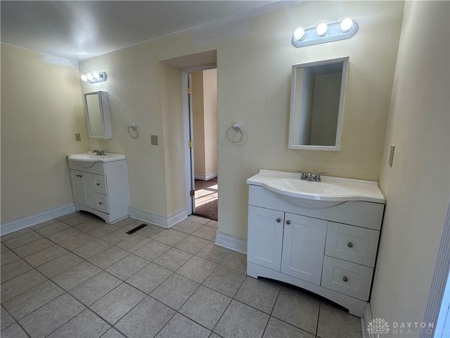 802 Anderson Goodrich Court, Dayton, OH 45402