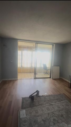 2800 Somerset Dr J107, Lauderdale Lakes, FL 33311