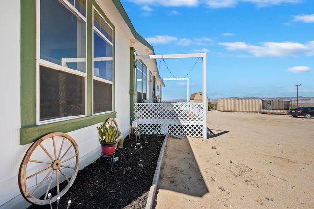 3051 Bluegrass Avenue, 29 Palms, CA 92277