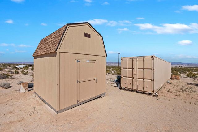 3051 Bluegrass Avenue, 29 Palms, CA 92277