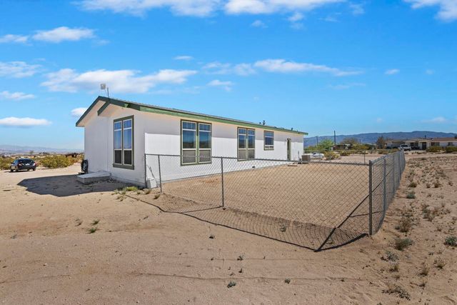 3051 Bluegrass Avenue, 29 Palms, CA 92277