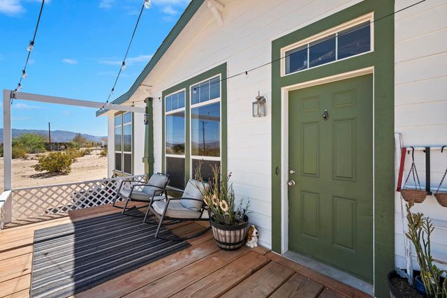 3051 Bluegrass Avenue, 29 Palms, CA 92277