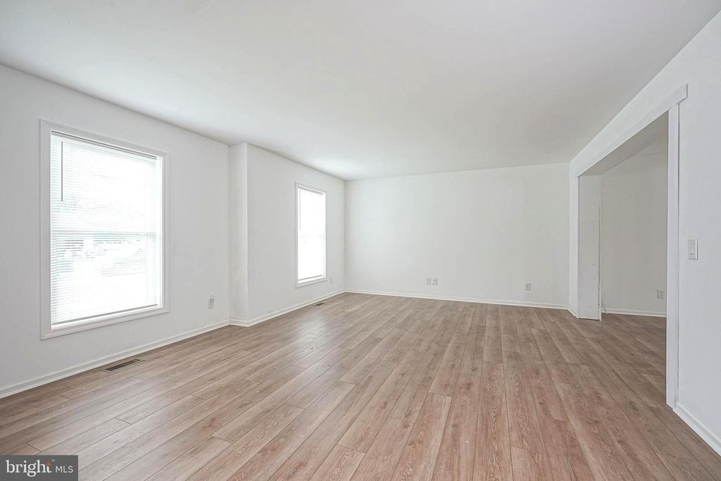 204 STRAND AVE, SEWELL, NJ 08080 — photo 5