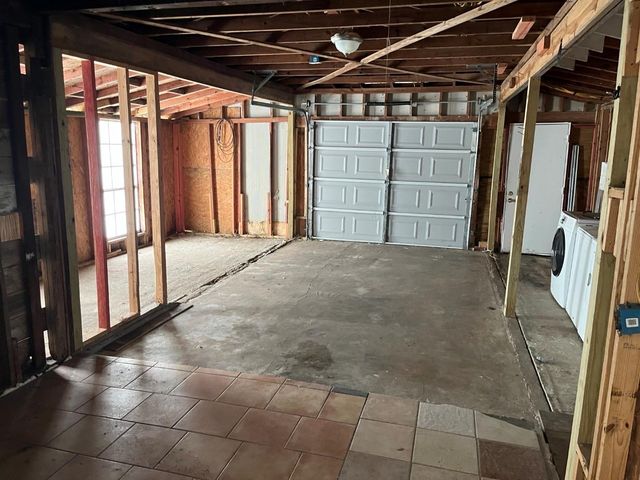 1507 W 5th Street, Freeport, TX 77541