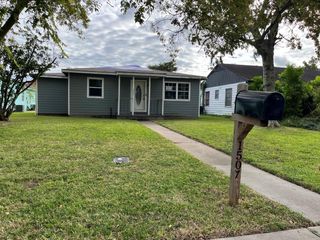 1507 W 5th Street, Freeport, TX 77541