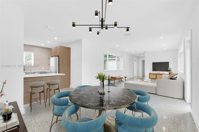 2 NW 89th St, El Portal, FL 33150