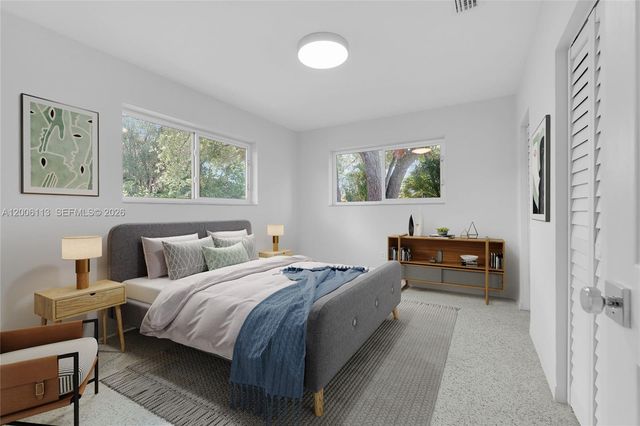 2 NW 89th St, El Portal, FL 33150