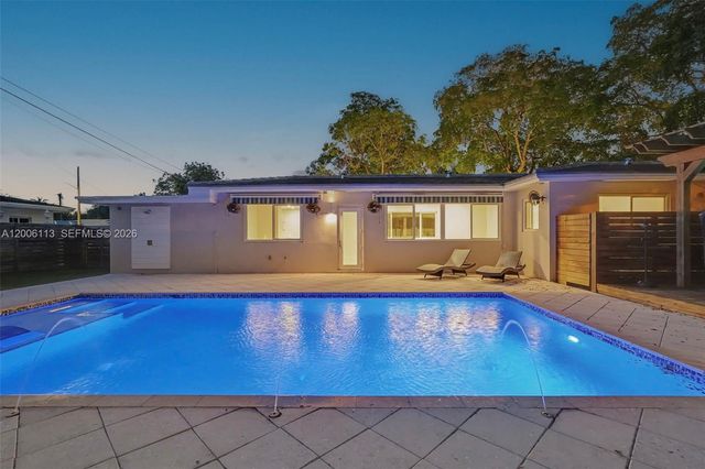 2 NW 89th St, El Portal, FL 33150