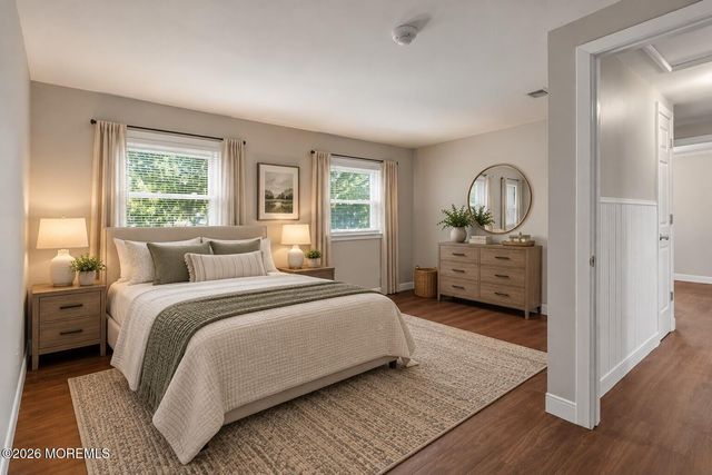 15 Hemingway Drive, Hazlet, NJ 07730