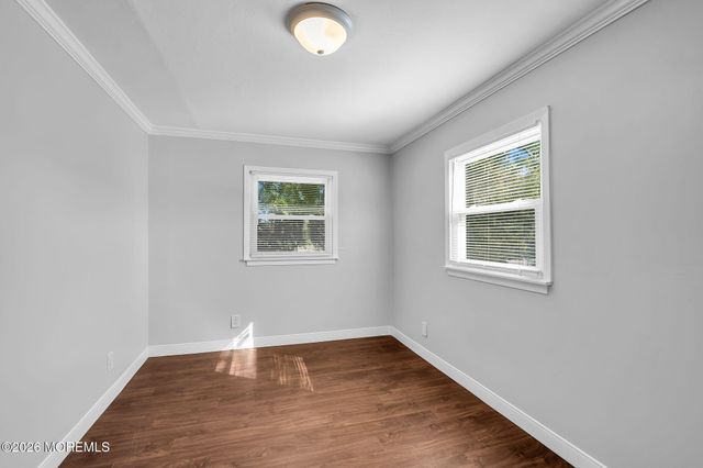 15 Hemingway Drive, Hazlet, NJ 07730