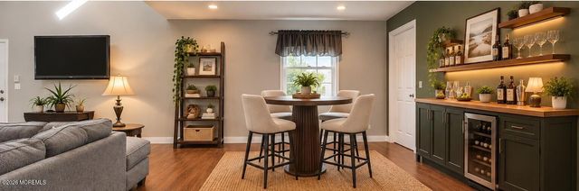 15 Hemingway Drive, Hazlet, NJ 07730